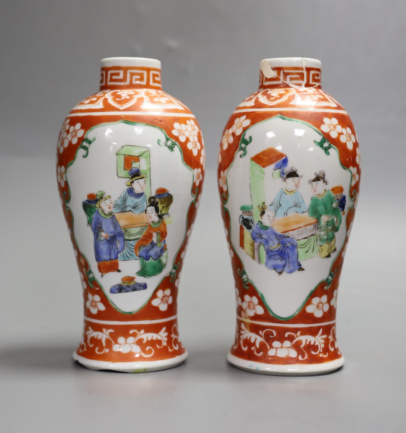 Two Chinese coral ground vases, 19th century (a.f) 18.5cm